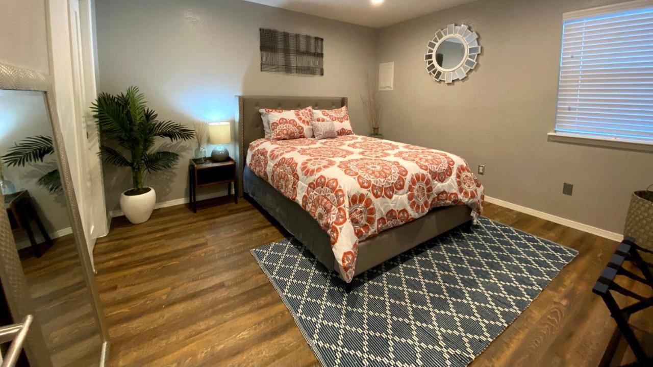 Evie'S Campus-Close 2 Bedroom Luxury Oklahoma City Exterior photo