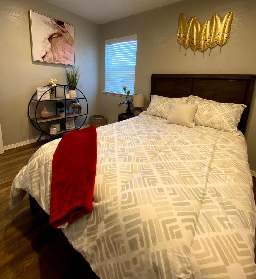 Evie'S Campus-Close 2 Bedroom Luxury Oklahoma City Exterior photo