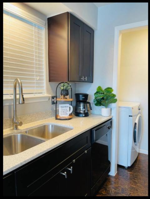 Evie'S Campus-Close 2 Bedroom Luxury Oklahoma City Exterior photo