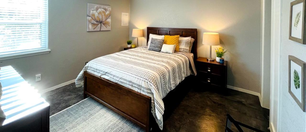 Evie'S Campus-Close 2 Bedroom Luxury Oklahoma City Exterior photo